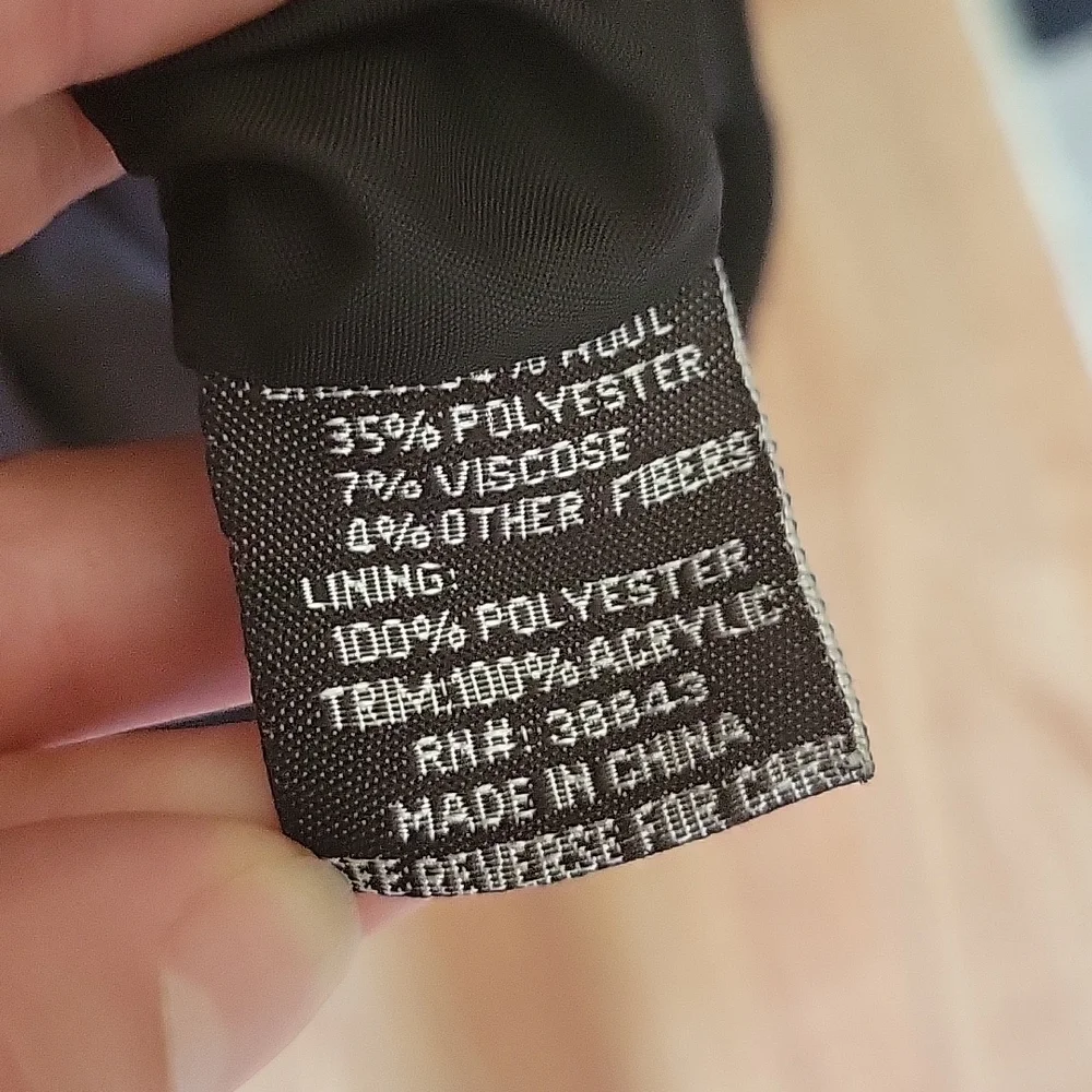 Coat - Picture 4 of 4